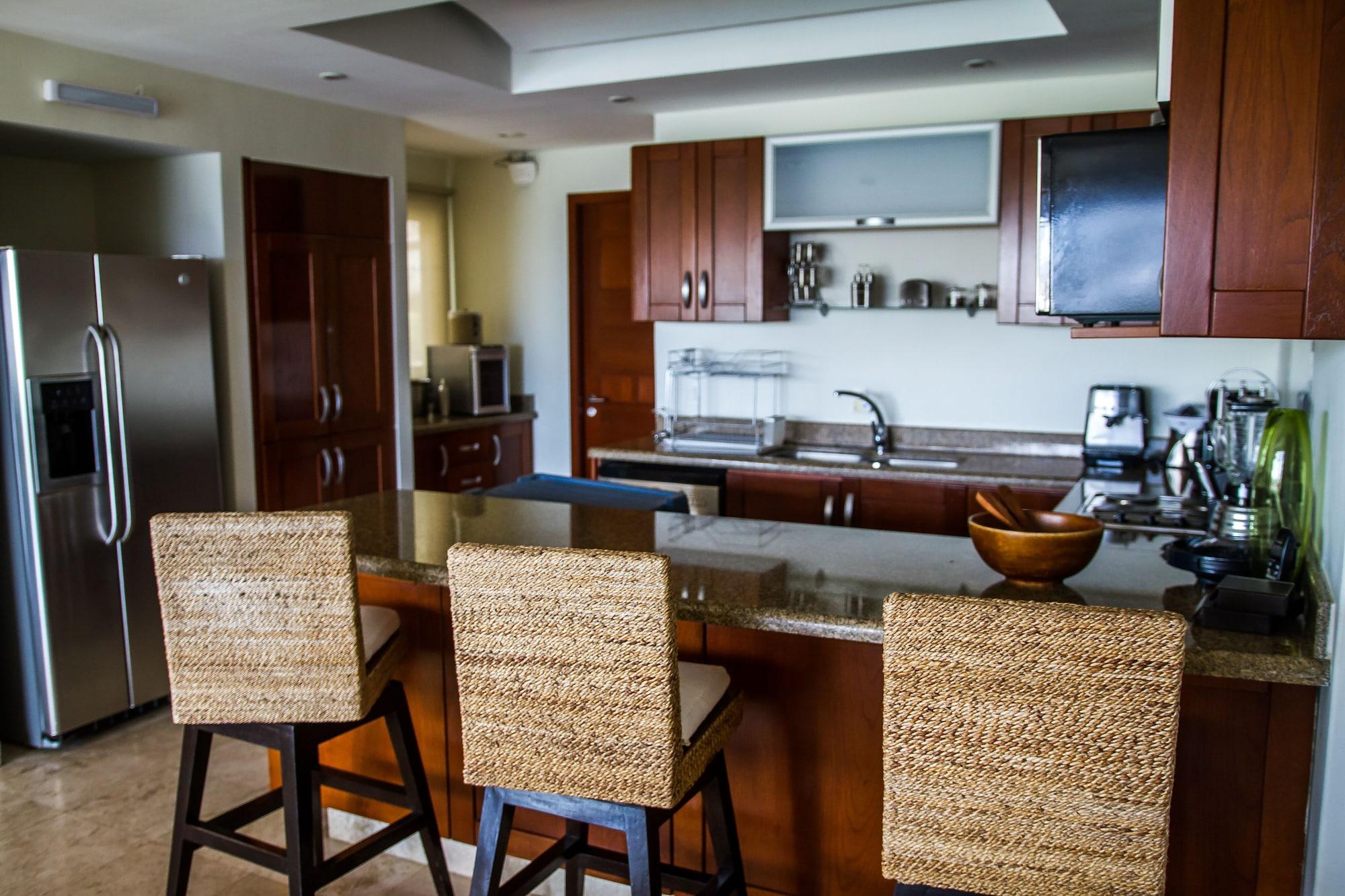 B Pichilingue Rooms & Beach Club Acapulco Exterior photo